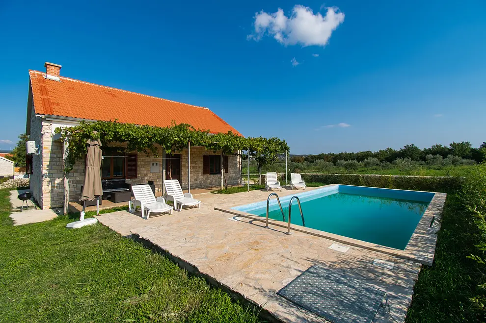 Ferienwohnung in Biograd mit Pool und haustiergeeignet 66139138 22010