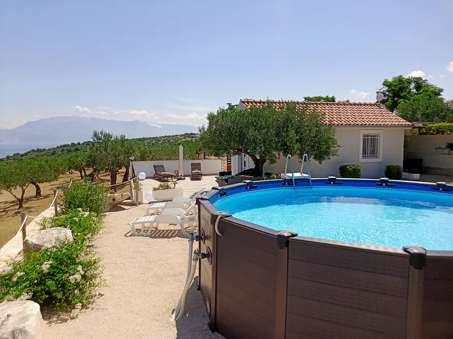 Ferienwohnung in Brac mit Pool und haustiergeeignet 66125959 12587