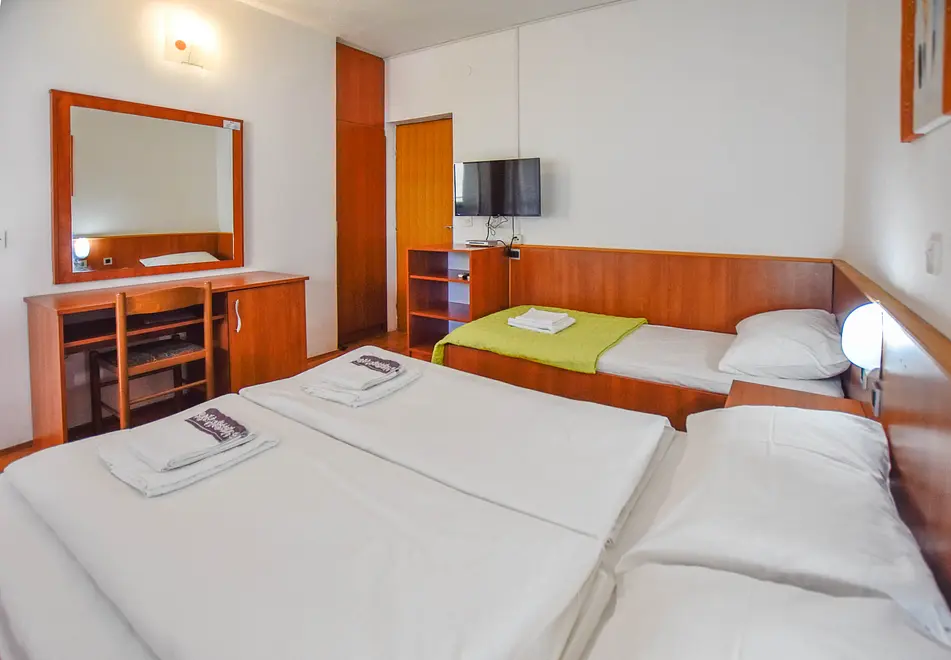 Ferienwohnung in Biograd mit Pool und haustiergeeignet 999208878 36824 – Foto 12