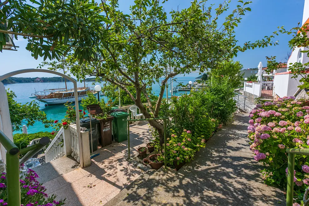 Ferienwohnung in Rab haustiergeeignet 999202845 31118 – Foto 8