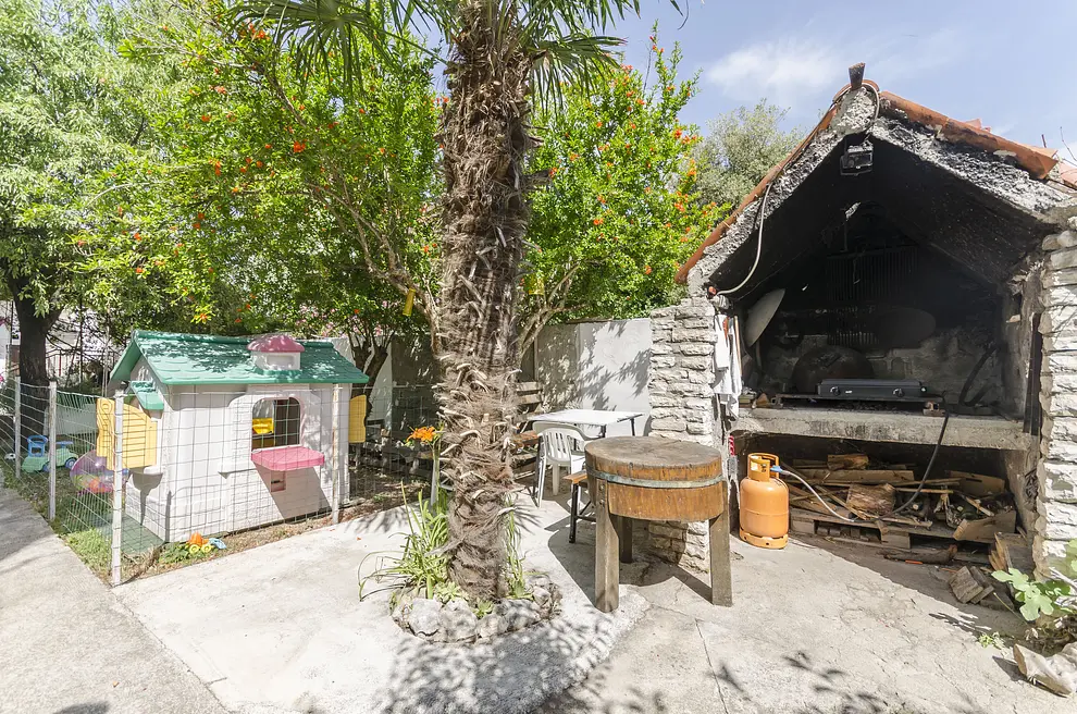 Ferienappartment in Vodice  999203772 32000