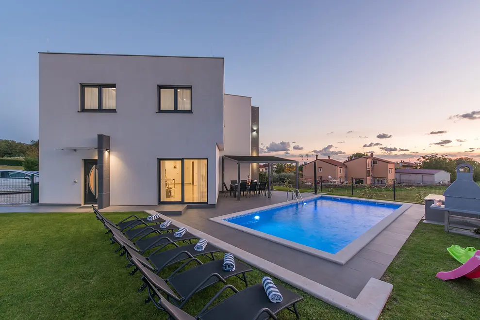 Ferienhaus in Kastelir-Labinci mit Pool 66133939 18842