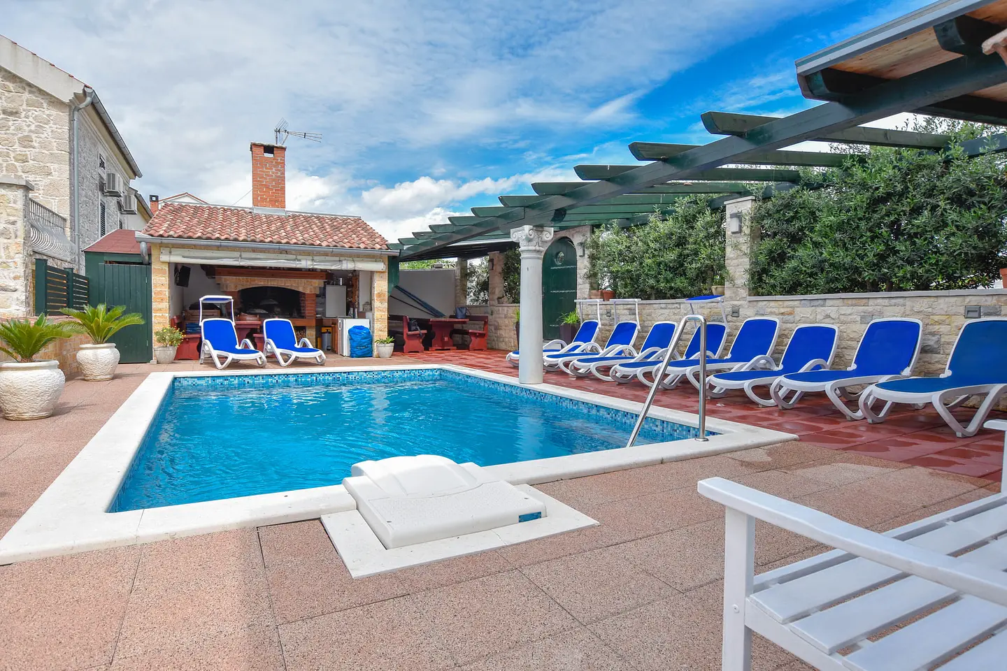 Ferienwohnung in Biograd mit Pool und haustiergeeignet 999208875 36821