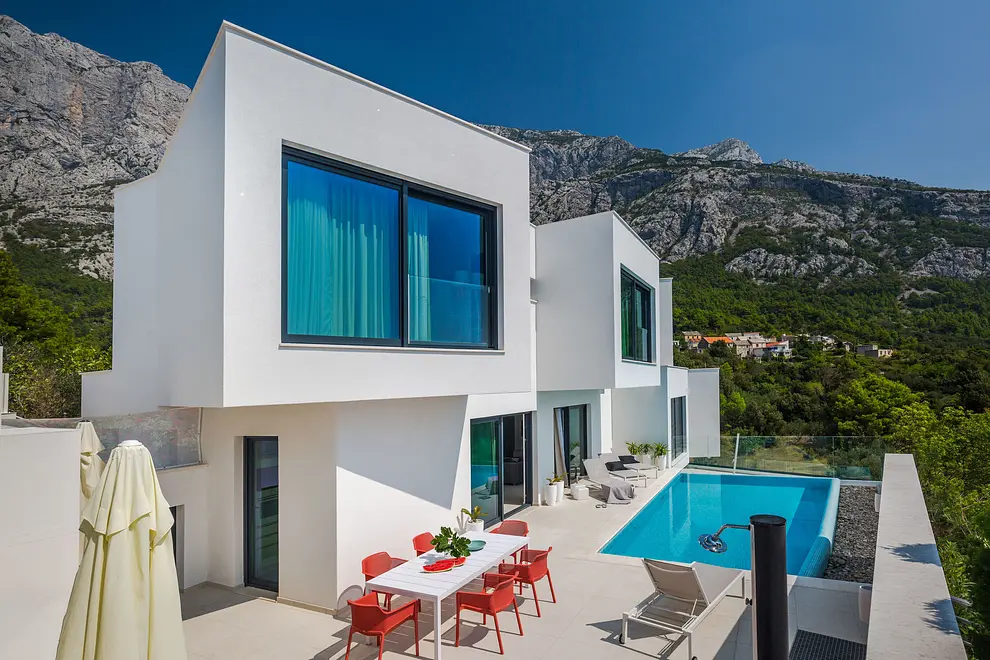 Ferienhaus in Makarska mit Pool und haustiergeeignet 66131021 16479