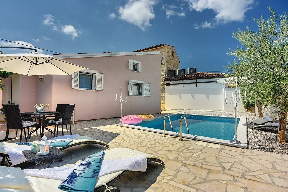 Ferienwohnung in Liznjan mit Pool und haustiergeeignet 66128495 14643