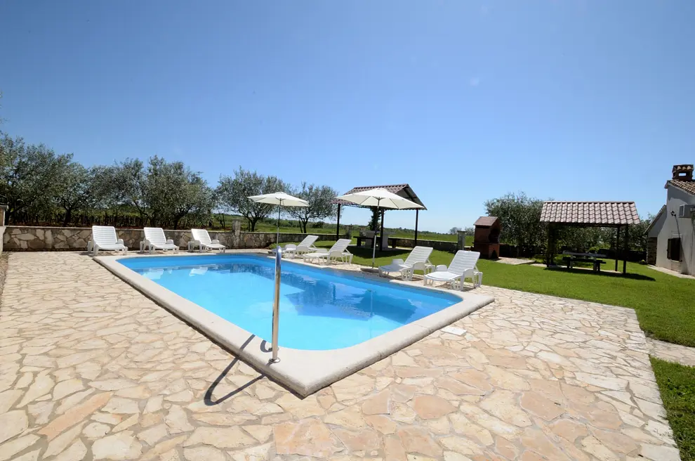 Ferienwohnung in Porec mit Pool und haustiergeeignet 6616617 1659