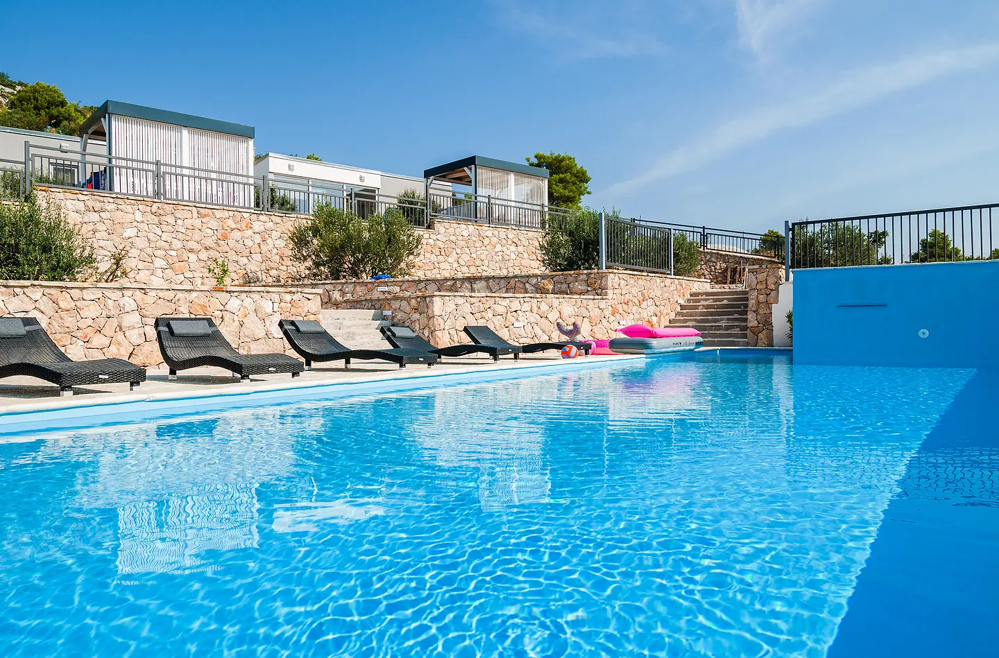 Pool 1