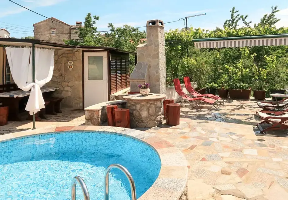 Ferienwohnung in Krk mit Pool und haustiergeeignet 66155404 28351
