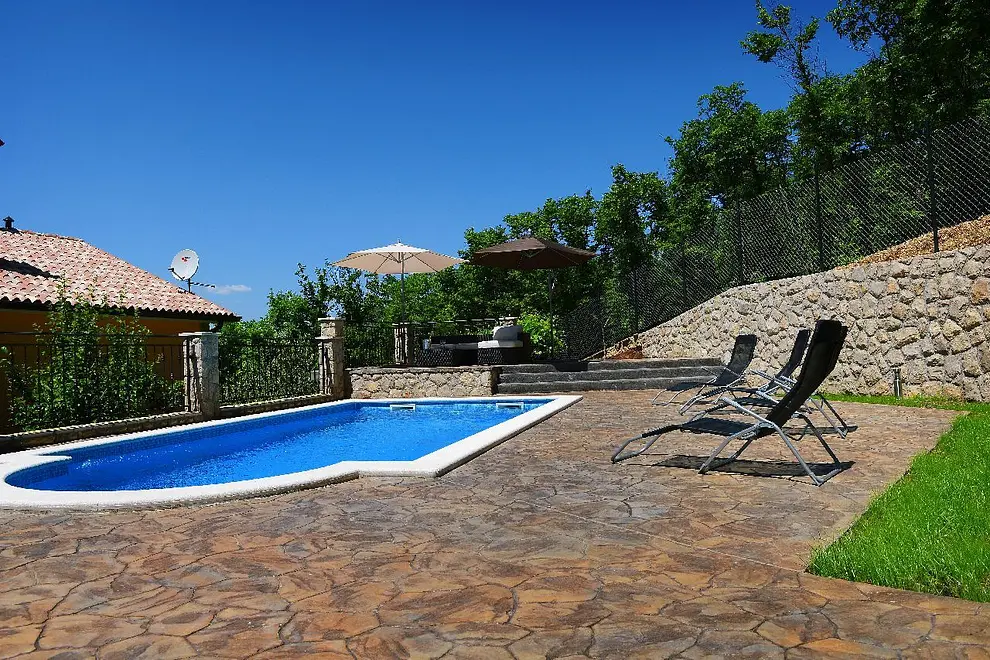 Ferienhaus in Krsan mit Pool und haustiergeeignet 66124134 11219