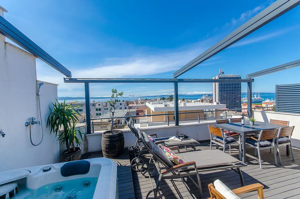 Ferienwohnung in Split mit Pool und haustiergeeignet 66145831 25481