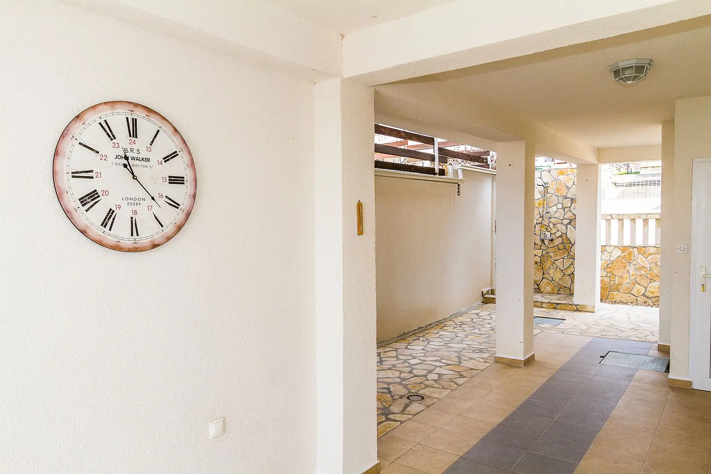 Ferienwohnung in Starigrad  999205866 33998