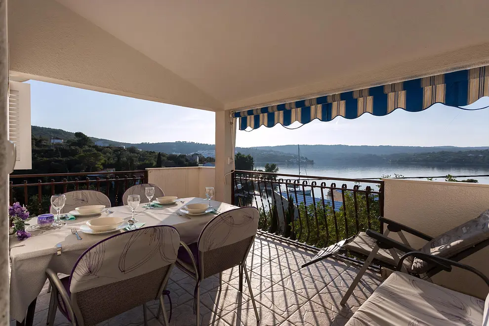 Ferienwohnung in Solta  999206805 34891
