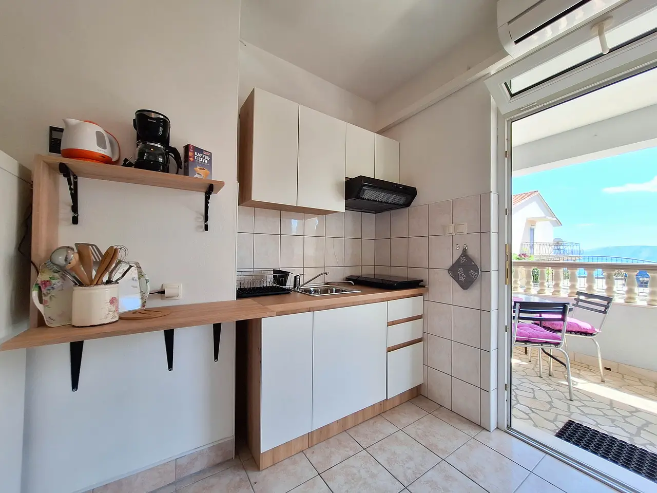 Ferienwohnung in Novi Vinodolski  999211048 38870