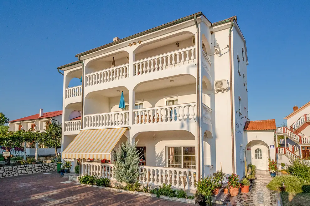 Ferienwohnung in Rab  66142225 23884