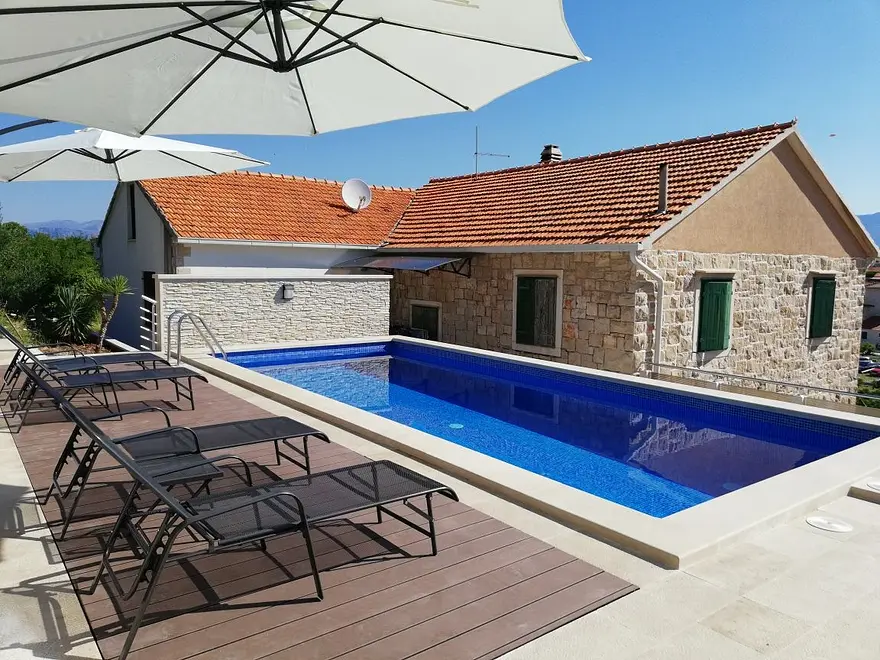 Ferienwohnung in Brac mit Pool und haustiergeeignet 66120147 8208