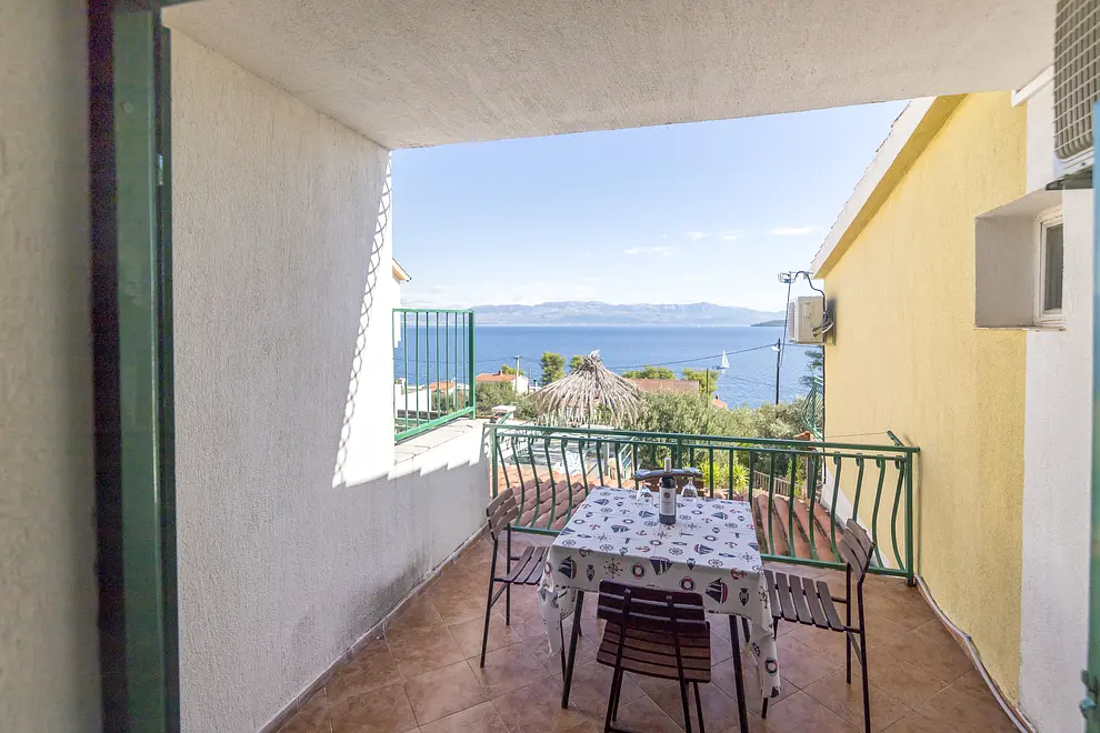 Ferienwohnung in Solta mit Pool und haustiergeeignet 66131808 17093