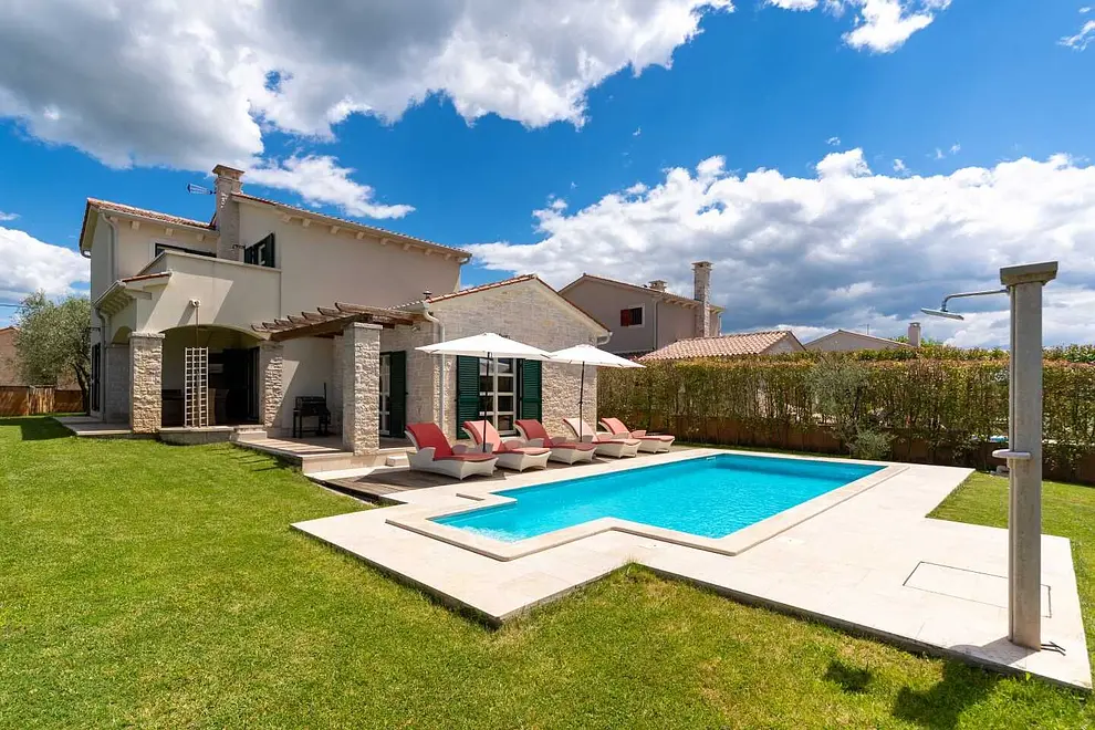 Ferienhaus in Porec mit Pool und haustiergeeignet 66123935 11098