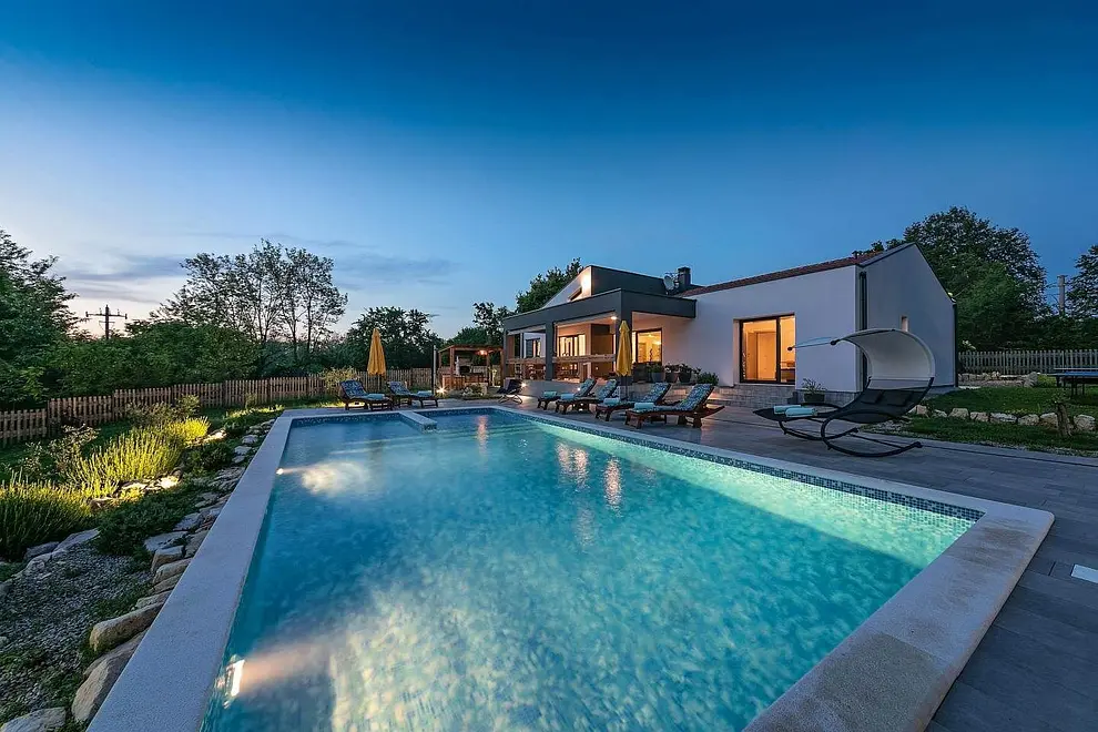 Ferienhaus in Nedescina mit Pool und haustiergeeignet 66125124 11958