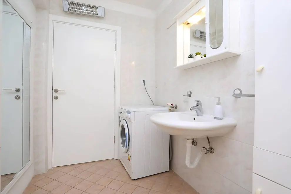 Badezimmer 1