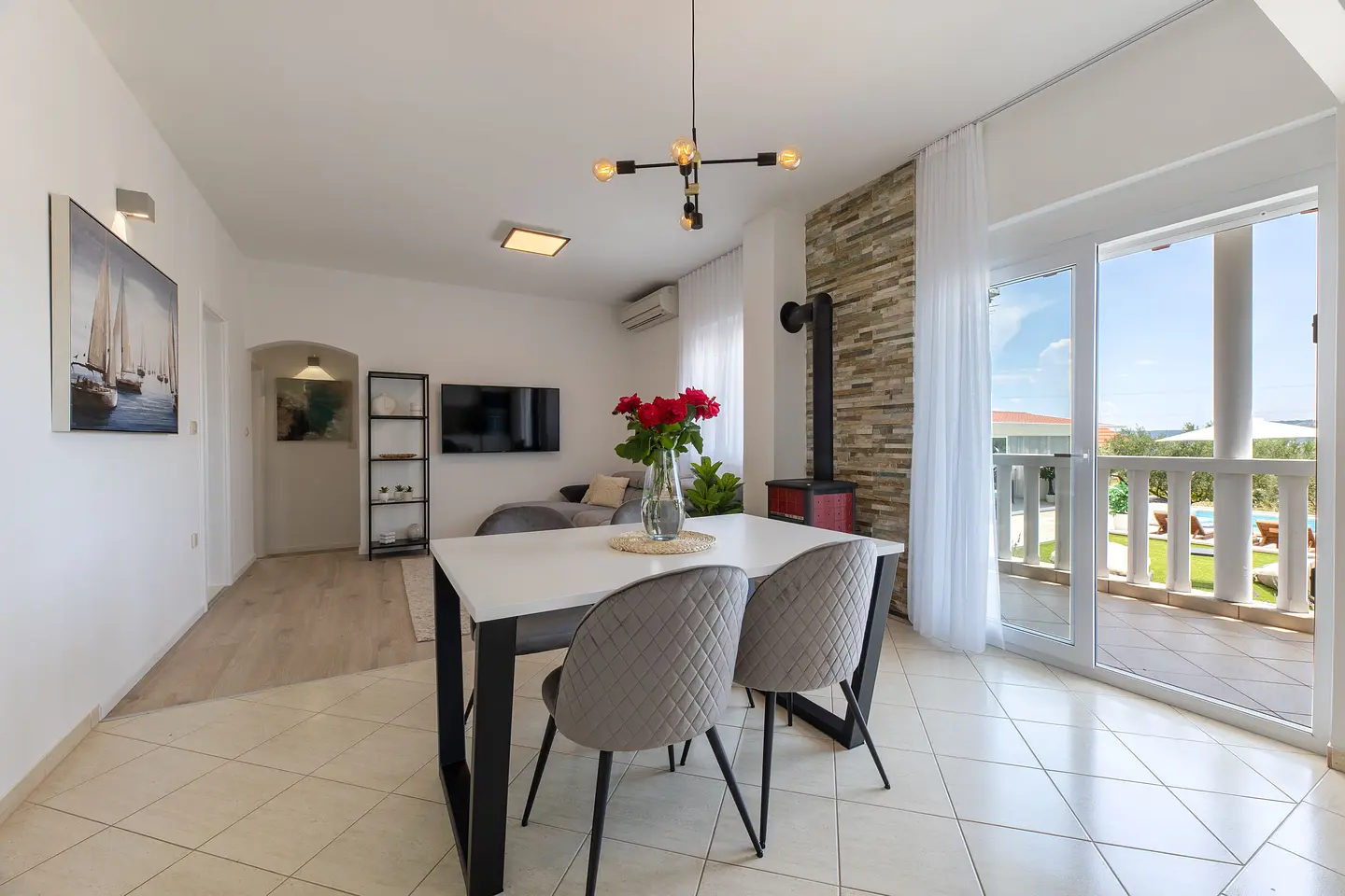 Ferienhaus in Kastela mit Pool 999205465 33620