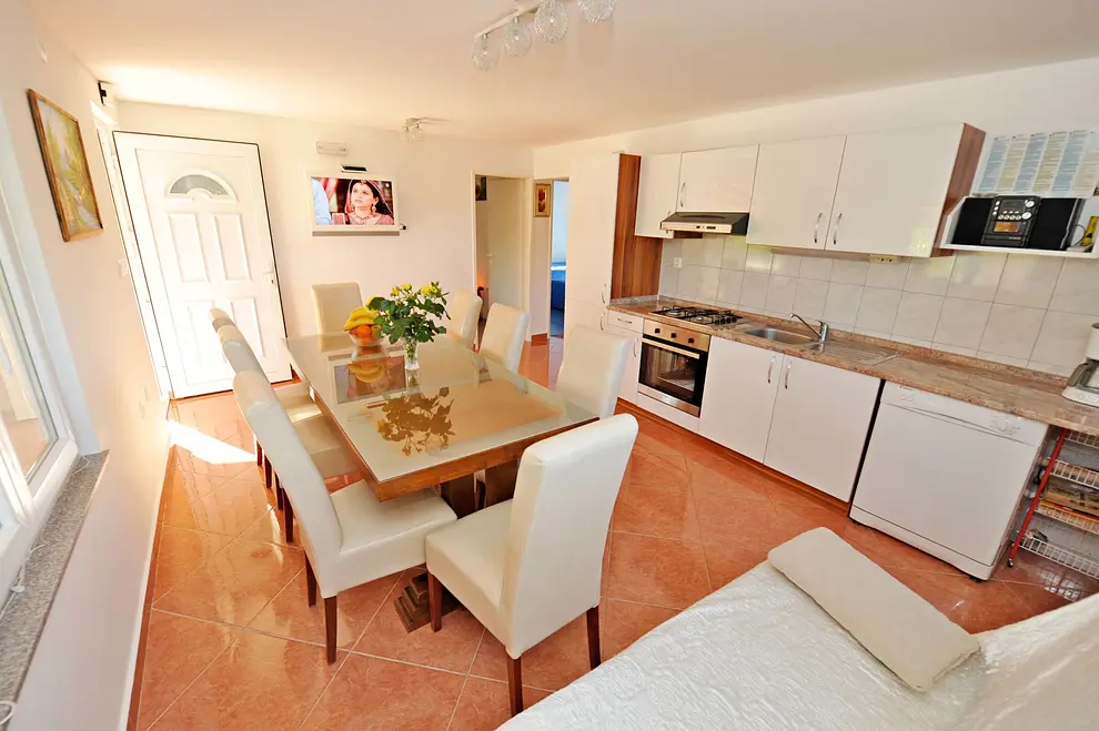 Ferienhaus in Hrvace mit Pool 66123050 10416