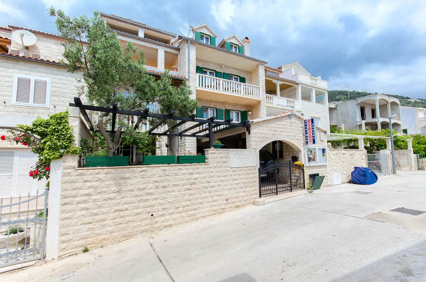 Ferienappartment in Bol  999203272 31528