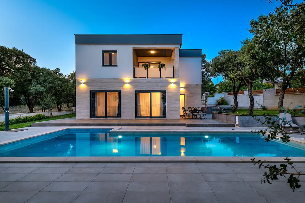 Ferienhaus in Biograd mit Pool und haustiergeeignet 66141722 23542