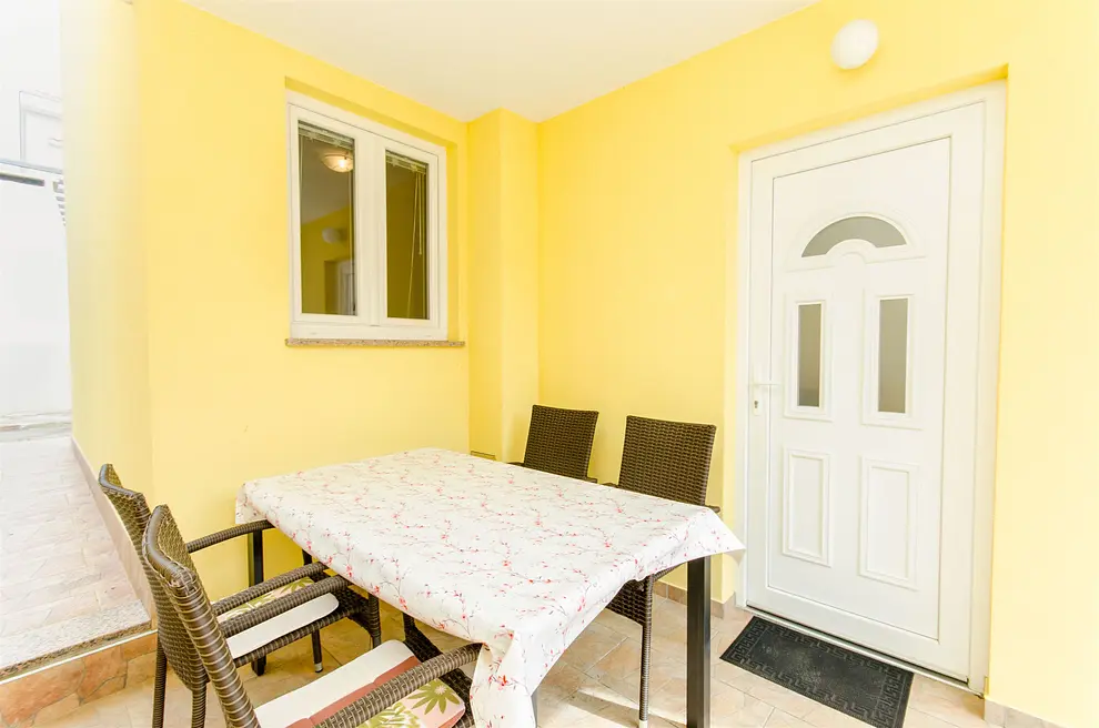 Ferienwohnung in Mandre  999207781 35797