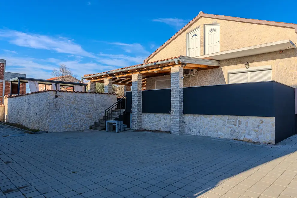 Ferienhaus in Posedarje mit Pool 999212963 40514