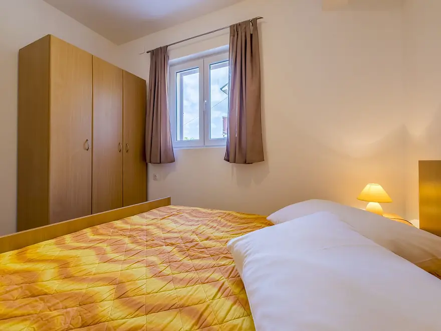 Ferienwohnung in Klenovica  999205616 33758