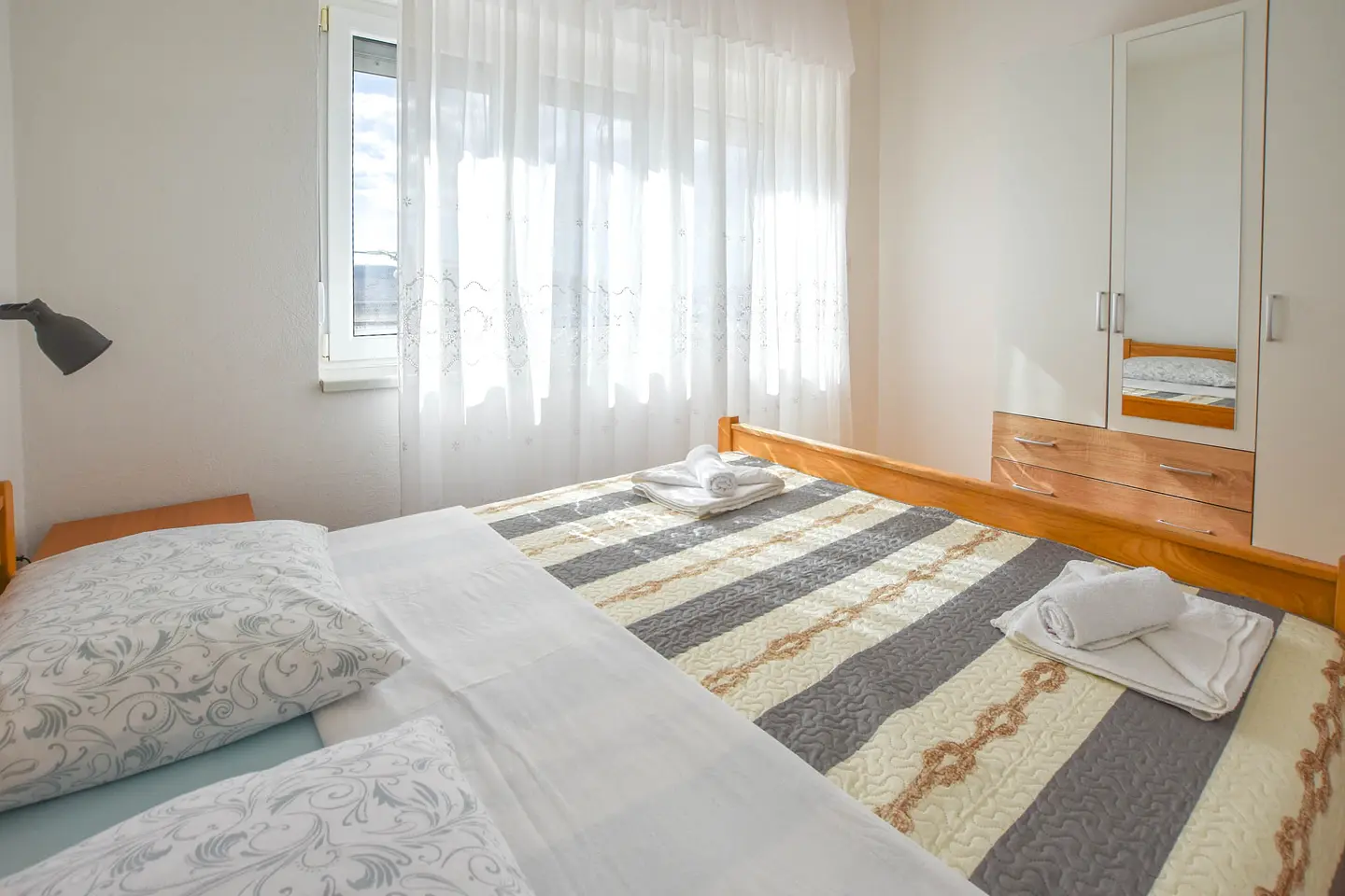 Ferienwohnung in Starigrad mit Pool 999207345 35402