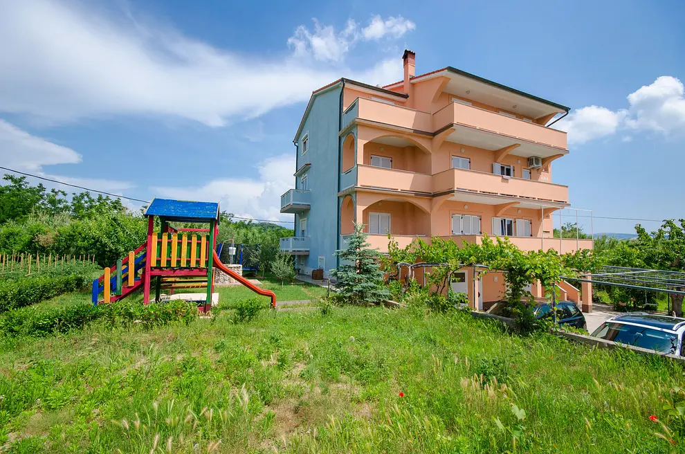 Ferienwohnung in Rab haustiergeeignet 999204125 32337 – Foto 24