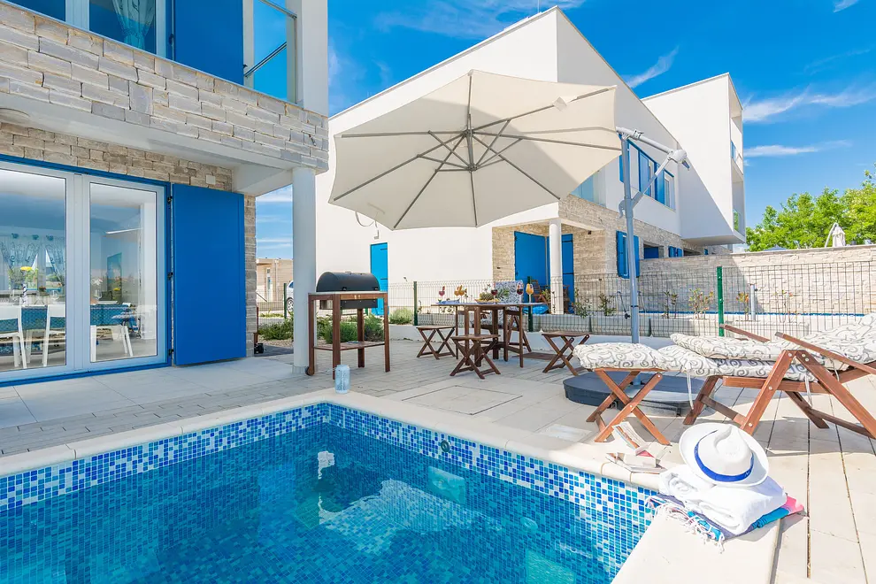 Ferienhaus in Nin mit Pool und haustiergeeignet 66125419 12163