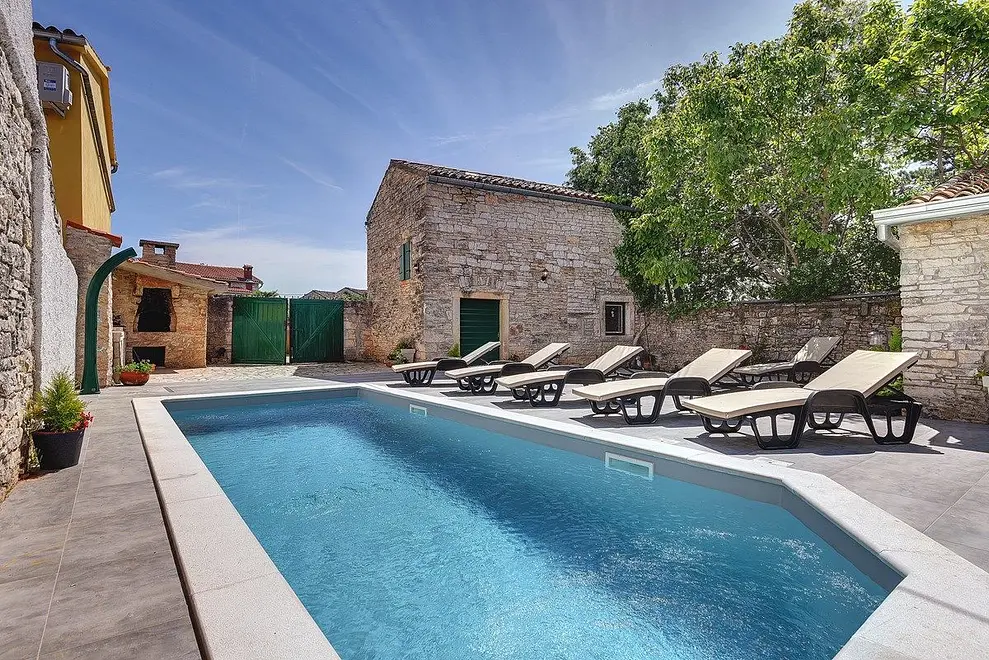 Ferienwohnung in Fazana mit Pool und haustiergeeignet 66129299 15239