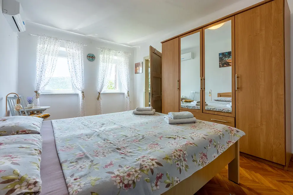 Ferienwohnung in Novi Vinodolski  999207126 35194