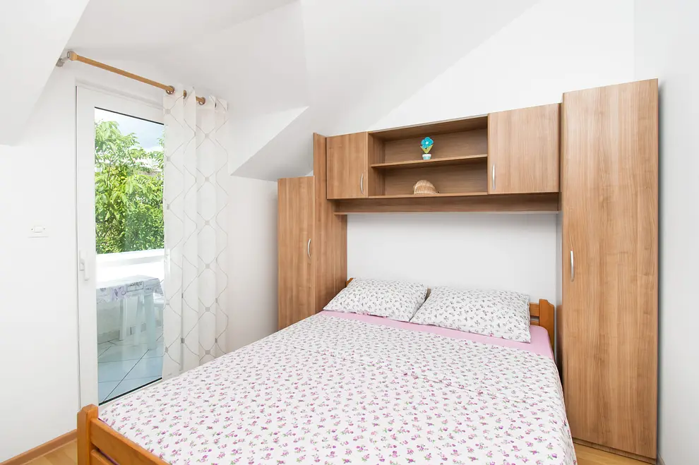 Ferienwohnung in Tribunj mit Pool 66131141 16581