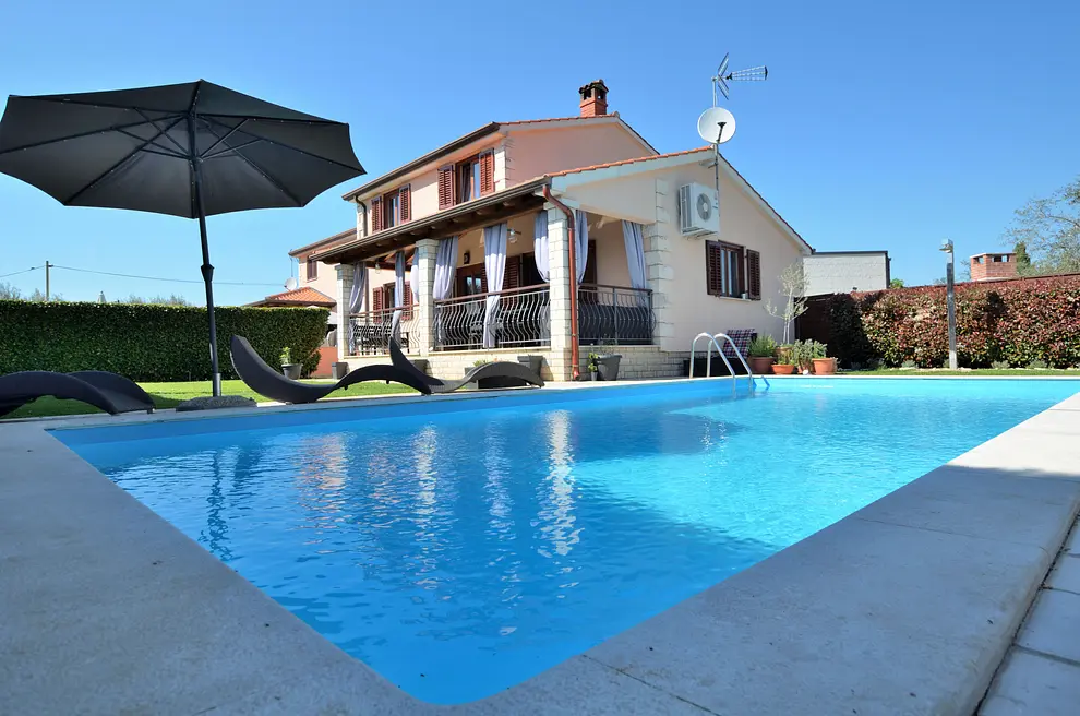 Ferienhaus in Porec mit Pool und haustiergeeignet 66140199 22649