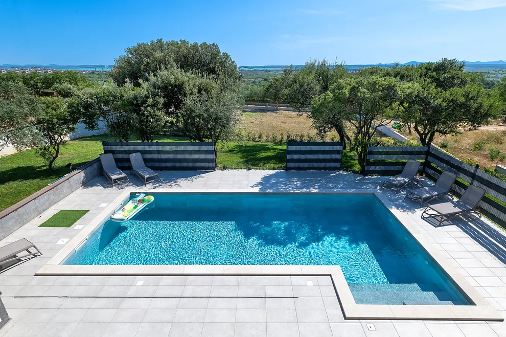 Ferienhaus in Biograd mit Pool und haustiergeeignet 66141722 23542