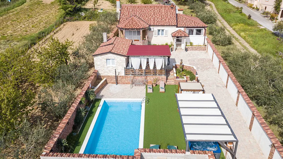 Ferienhaus in Biograd mit Pool und haustiergeeignet 66139871 22458