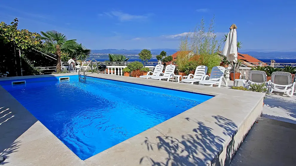 Ferienwohnung in Lovran mit Pool und haustiergeeignet 66121649 9431