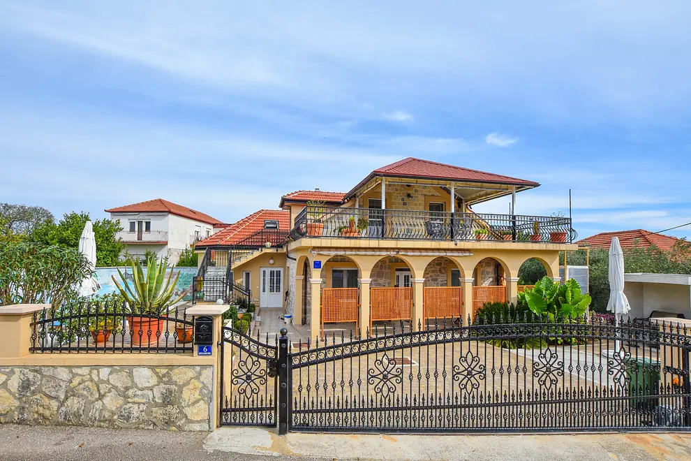 Ferienwohnung in Preko mit Pool und haustiergeeignet 66129582 15425