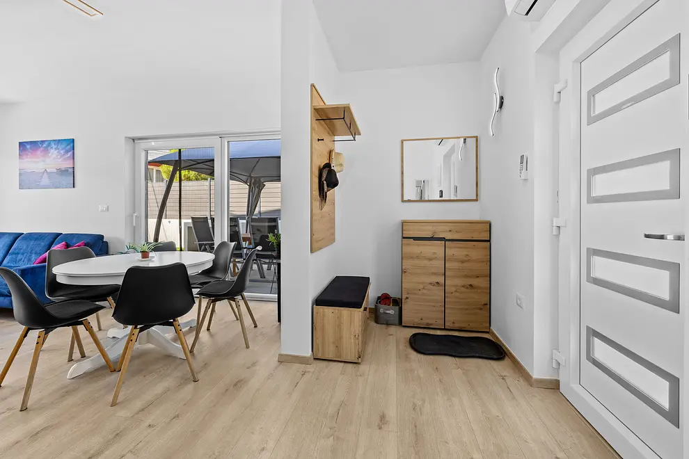 Ferienhaus in Liznjan mit Pool 999212082 41319