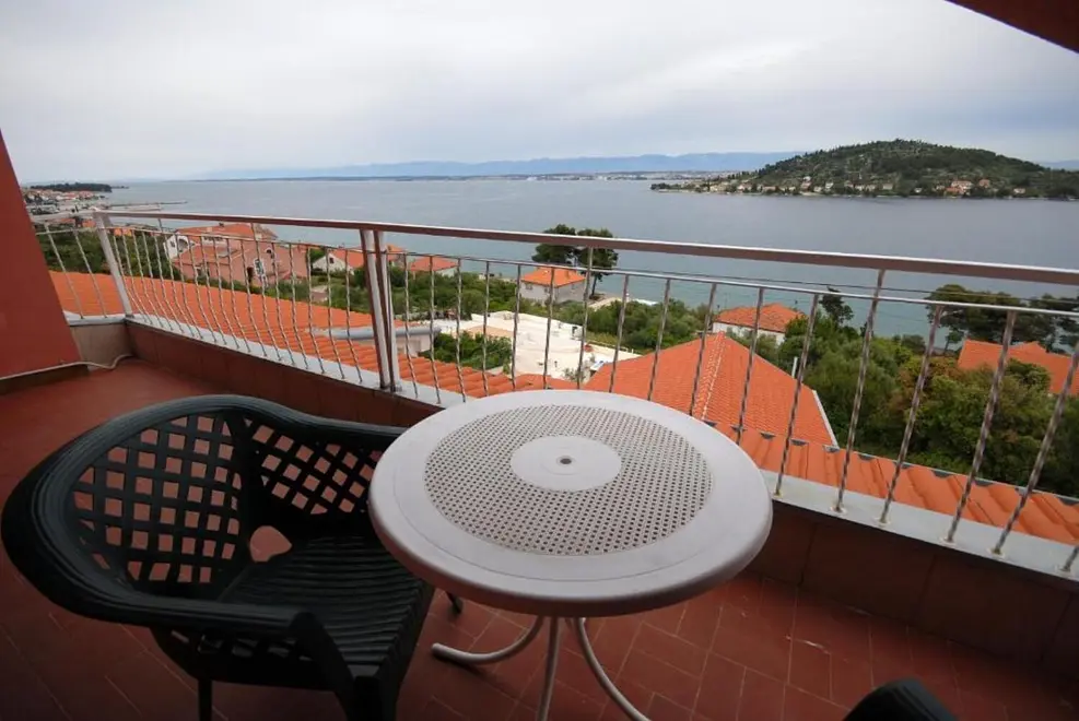 Ferienwohnung in Preko mit Pool 66154150 27599