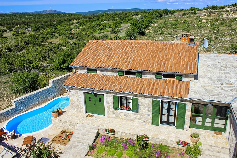 Ferienhaus in Benkovac mit Pool und haustiergeeignet 66121120 8991