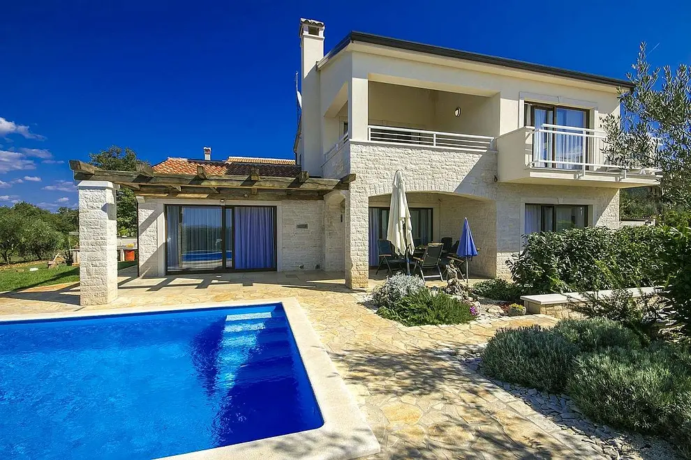 Ferienhaus in Porec mit Pool und haustiergeeignet 66124479 11479