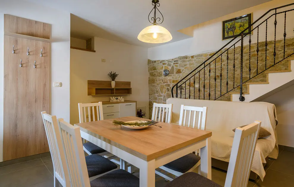 Ferienwohnung in Krsan mit Pool 999223205 43240