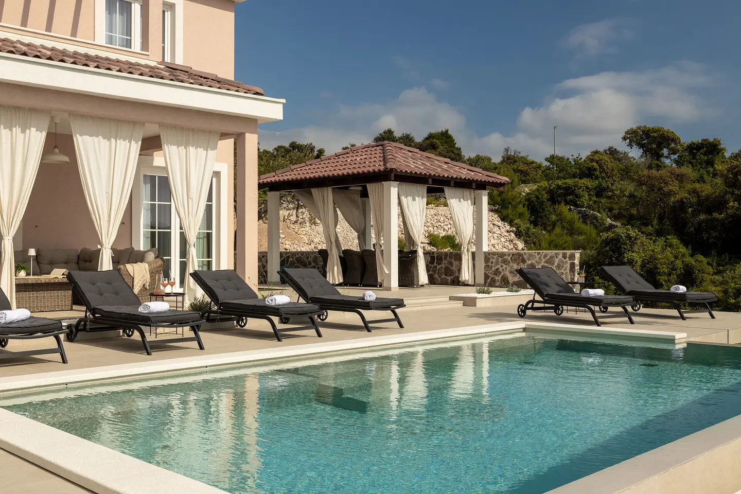 Ferienhaus in Rogoznica mit Pool 999213003 40548