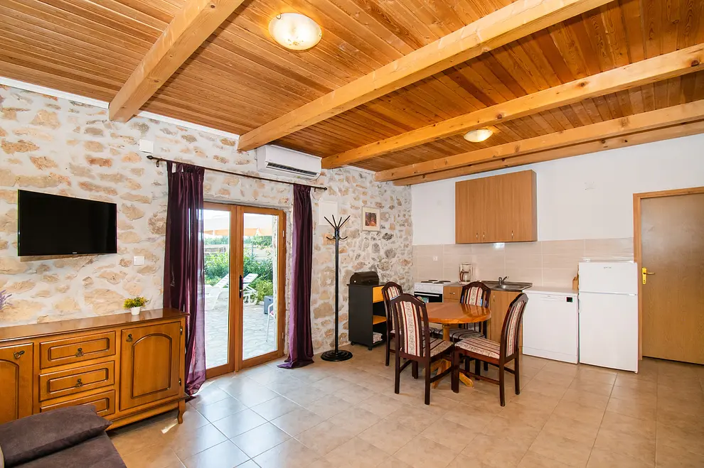 Ferienwohnung in Biograd mit Pool und haustiergeeignet 66139055 21927