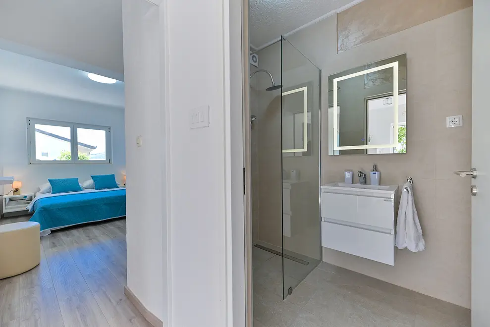 Ferienwohnung in Ciovo mit Pool und haustiergeeignet 999208415 36381