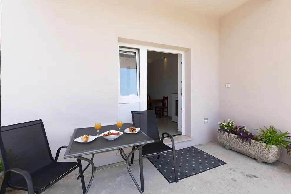 Ferienwohnung in Omis  66141288 23325